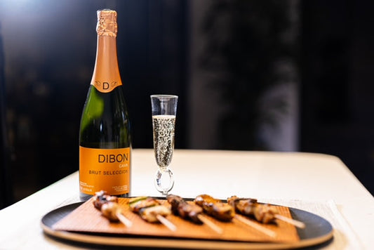 冷えたカヴァと焼鳥🌿Chilled Cava & Yakitori